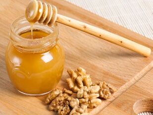 Walnut and honey for potency